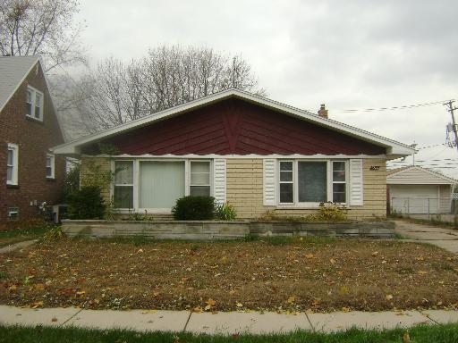 1214 S Hirsch Ave., Calumet City, IL 60409
