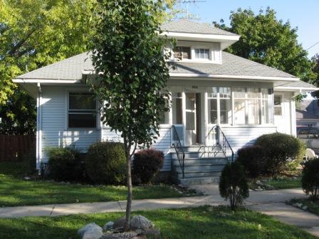 466 Standish St., Elgin, IL 60123