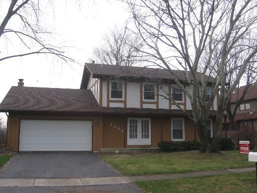 8306 Mending Wall Dr., Woodridge, IL 60517