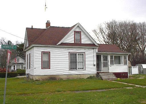 100 E Lafayette St., Somonauk, IL 60552