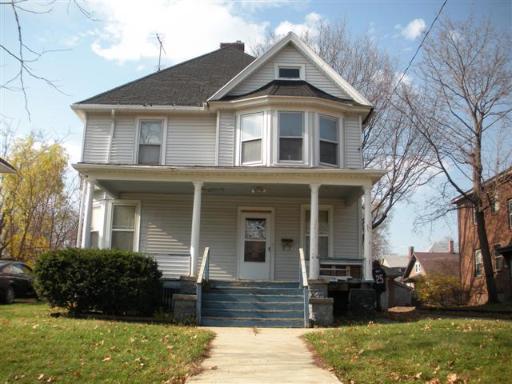 1036 Haskell Ave., Rockford, IL 61103