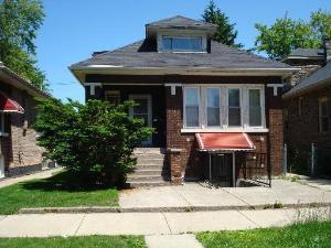 8119 S Woodlawn Ave., Chicago, IL 60619