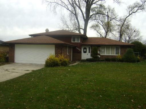 7806 101st St., Palos Hills, IL 60465