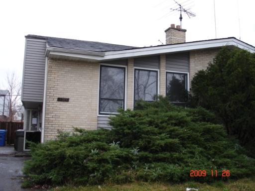 9245 Aspen Cir., Des Plaines, IL 60016