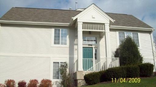 596 Rosehall Ln., Round Lake, IL 60073