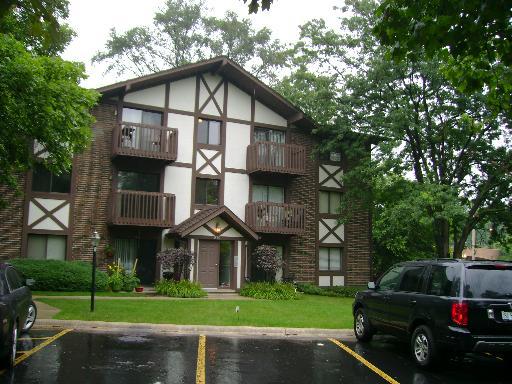 510 Taylor Ave. #C, Glen Ellyn, IL 60137