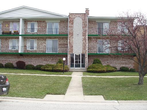 11269 S Roberts Rd. #E, Palos Hills, IL 60465