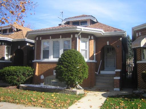 7215 S Mozart Ave., Chicago, IL 60629
