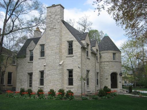 1403 Lathrop Ave., River Forest, IL 60305