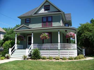 452 W Judd St., Woodstock, IL 60098