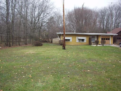 225 Raymond Ave., Barrington, IL 60010