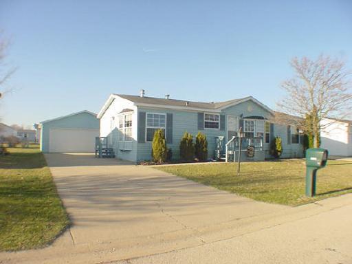 5507 Ebonywood Ln., Roscoe, IL 61073