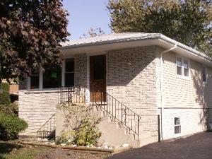 8507 S 78th Ct., Justice, IL 60458