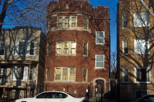 7949 S Burnham Ave., Chicago, IL 60617