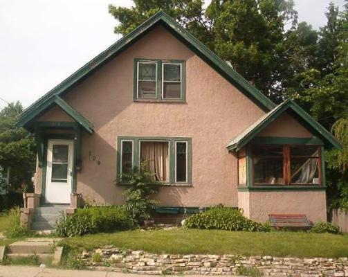 309 Guard St., Rockford, IL 61103