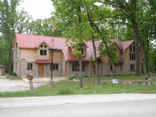 8939 W 103rd St., Palos Hills, IL 60465