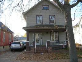 435 Weston Ave., Aurora, IL 60505