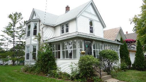 624 N Poplar St., Waukegan, IL 60085