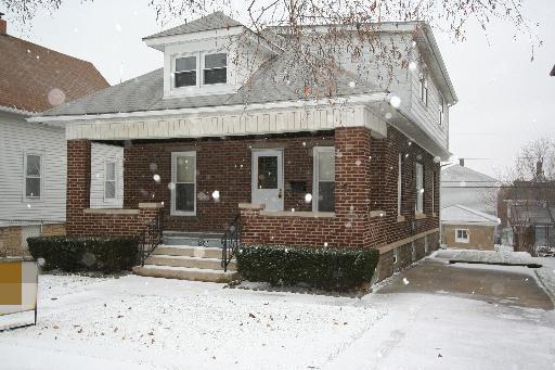 908 Elizabeth St., Joliet, IL 60435