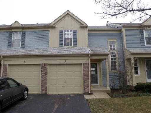 5 Carey Ln., Streamwood, IL 60107