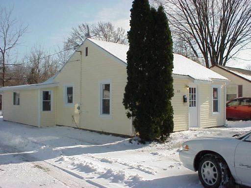 515 Elmwood Dr., Aurora, IL 60506