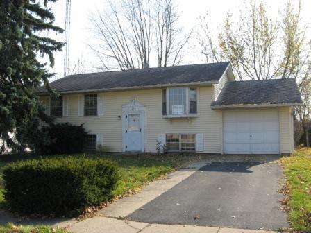 320 Birch Rd., Woodstock, IL 60098