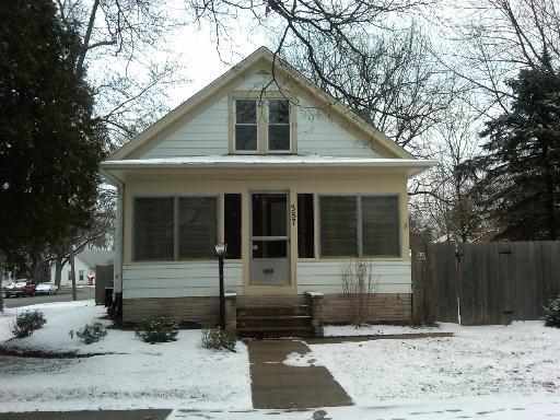 357 Mcclure Ave., Elgin, IL 60123