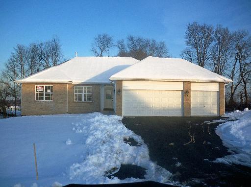 10263 Hawks Pointe Dr., Roscoe, IL 61073
