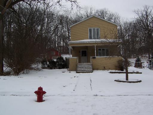117 N Lincoln Ave., Carpentersville, IL 60110