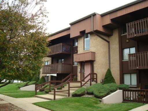 103 Caterpillar Dr. #2D, Joliet, IL 60436
