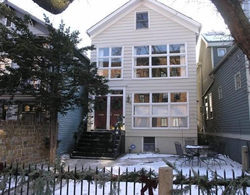 343 W Menomonee St., Chicago, IL 60614