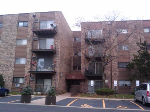 8974 Western #308, Des Plaines, IL 60016