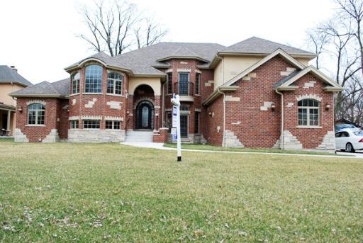 4111 Douglas Rd., Downers Grove, IL 60515