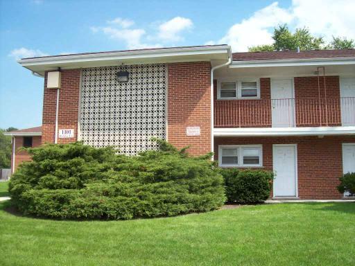 1101 Holiday Ln. #6, Des Plaines, IL 60016