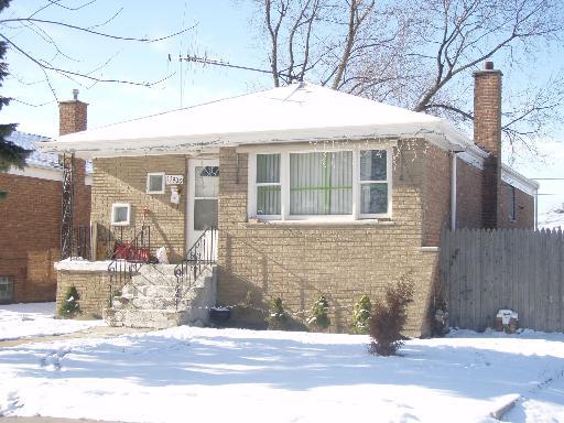 15908 S Finch Ave., Harvey, IL 60426