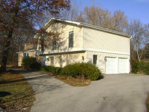 22020 White Pine Rd., Kildeer, IL 60047