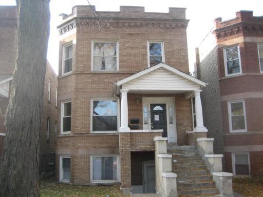 830 N Harding Ave., Chicago, IL 60651