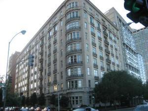 3400 N Lake Shore Dr. #2EF, Chicago, IL 60657