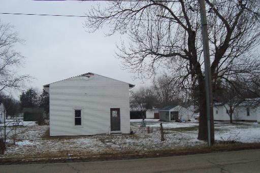670 Rice St., South Wilmington, IL 60474