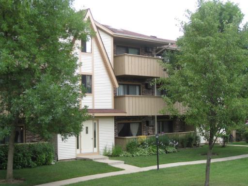 14 Echo Ct. #9, Vernon Hills, IL 60061