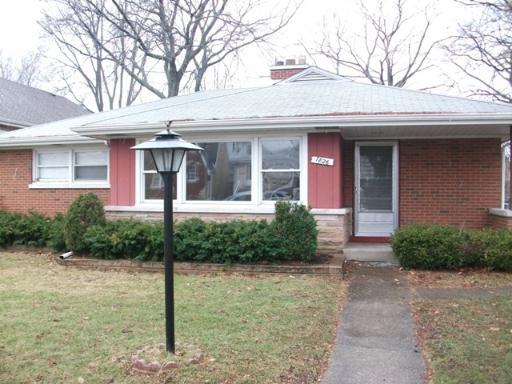 7826 Kenneth Ave., Skokie, IL 60076
