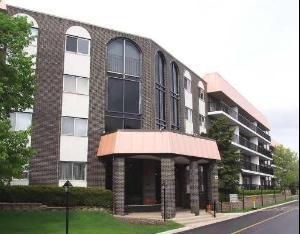 4940 Foster St. #410, Skokie, IL 60077