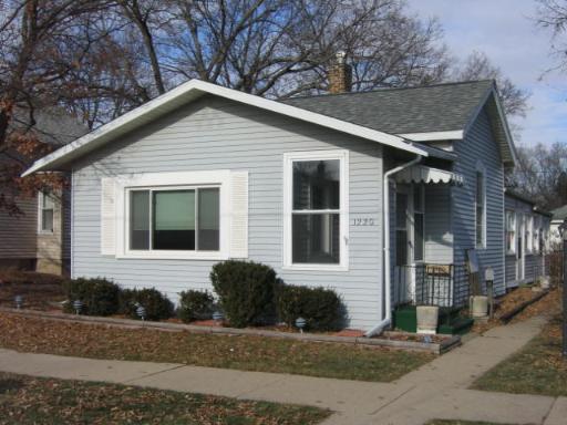 1220 W Main St., Ottawa, IL 61350