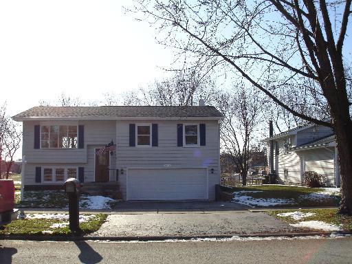 330 Waxwing Dr., Naperville, IL 60565