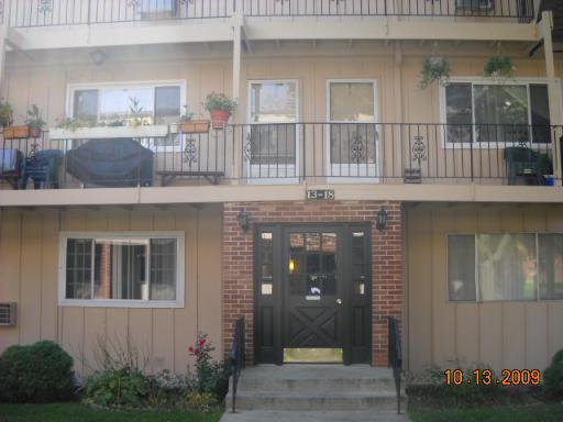 2400 Algonquin Rd. #15, Rolling Meadows, IL 60008