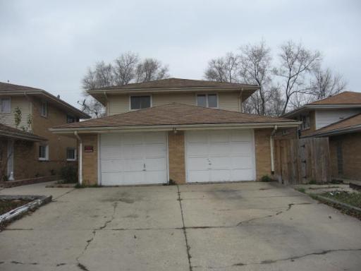 845 W Bishop Ave., Aurora, IL 60506
