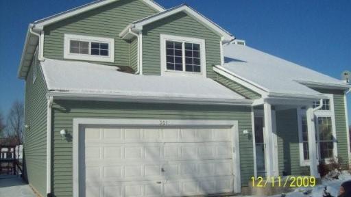 301 Harvest Gate, Lake In The Hills, IL 60156