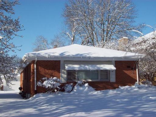 716 N Highland Ave., Rockford, IL 61107