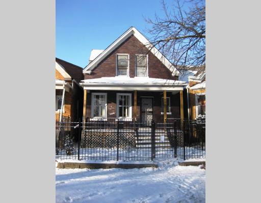 906 N St Louis Ave., Chicago, IL 60651