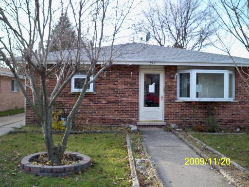 812 Mackinaw Ave., Calumet City, IL 60409